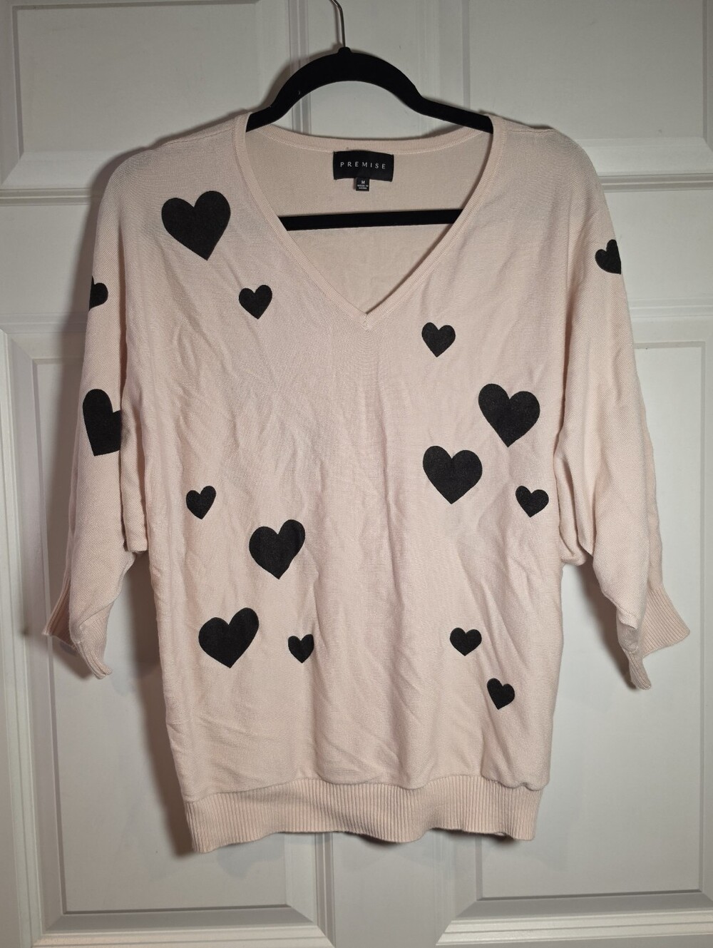 Premise Women’s Light Pink Heart Print V-Neck Sweater Top M